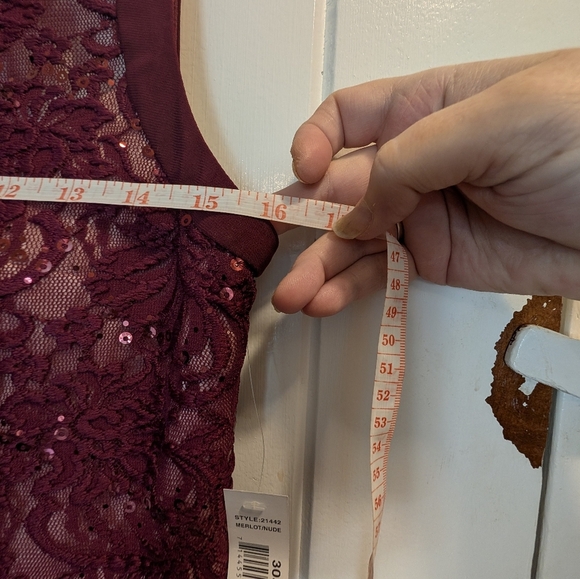 NWT $128  Elegant Burgundy Wine/ Beige Lace Evening Gown - Picture 11 of 15